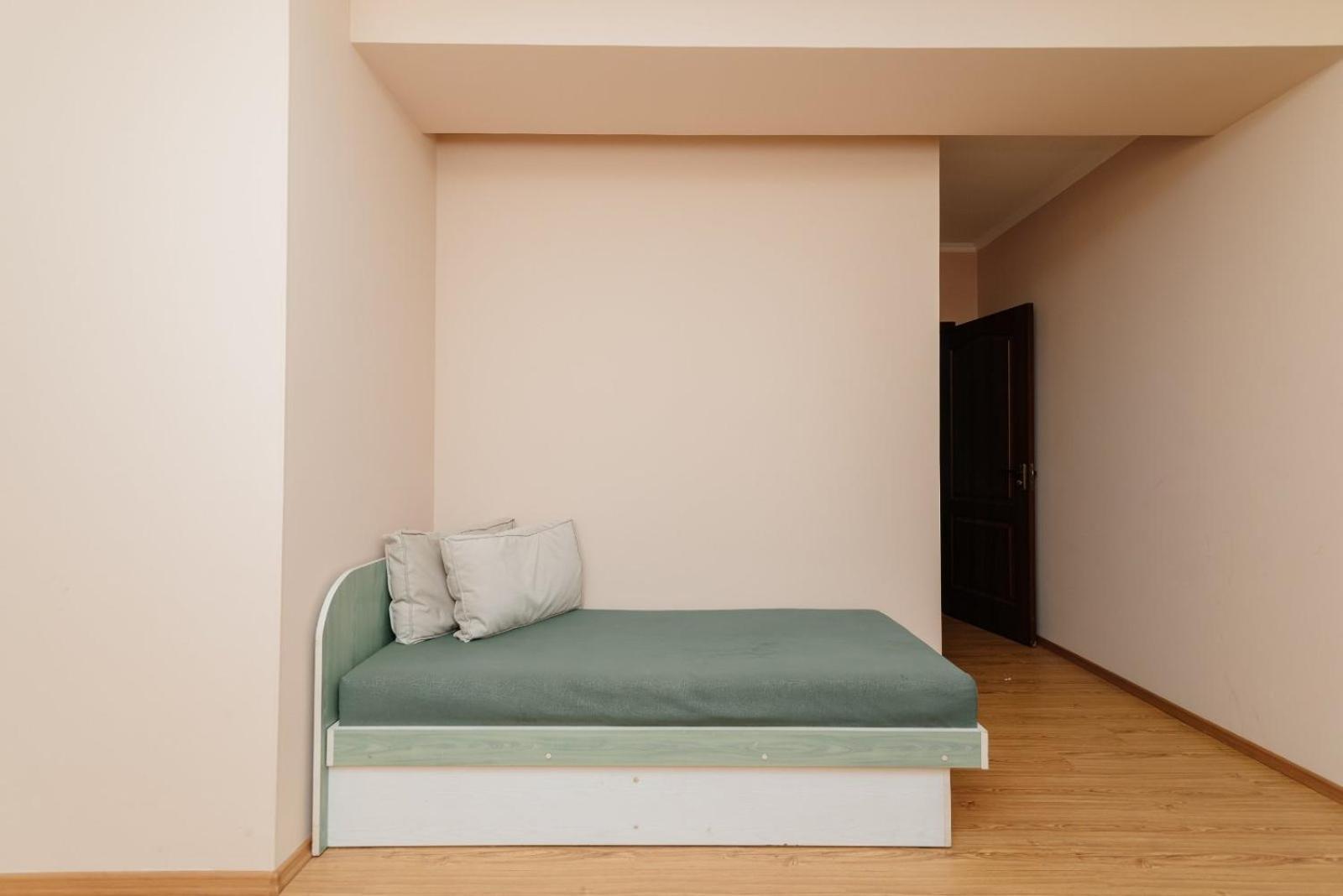 Era Rent 2 *